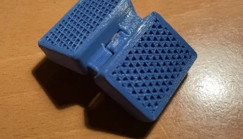 Маленький футляр для зубной щетки 1