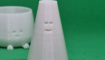 Ваза для цветов Happy Cone
