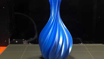 CROWN VASE