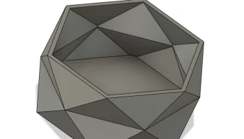Низкополигональная ваза 1