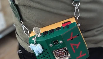 Чехол Cyberdeck для Raspberry Pi 5 на корпусе