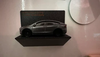 Магнитный держатель Hot Wheels для доски или холодильника...