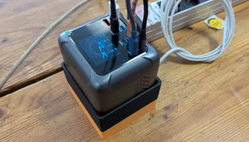 Подставка вверху для зарядного устройства Ubigbuy GaN USB... 1