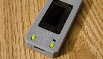 Minimalist Desktop Enclosure for Heltec V4 (Closed) 4