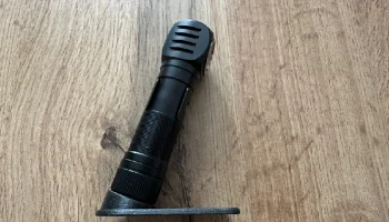 Минималистичная подставка для налобного фонаря FENIX с ма... 1