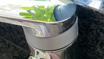 Крышка для кухонного смесителя с душем 3