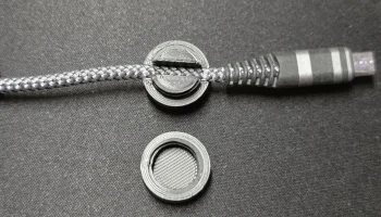 Органайзер USB-кабеля с магнитным держателем......... 4