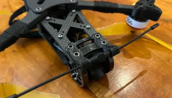 Передний держатель антенны AOS 5 v5