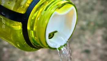 Защитное устройство и носик для бутылки Nalgene Защитное устройство и носик для бутылки Nalgene