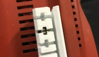 Разъем HILTI BATTERY - Patice na HILTI Baterku 1
