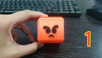3D robot keychain ( angry) 2
