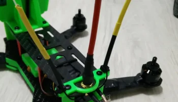 ZMR250 - крепление для антенны Ziptie 1