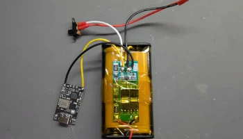 Внешний держатель батареи Flysky NV14 Nirvana 2S 18650 4