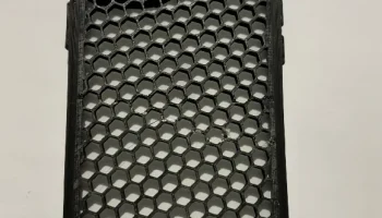 Чехол для iPhone 16