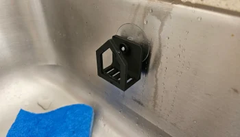 Держатель для губки на кухонной мойке с присоской 1
