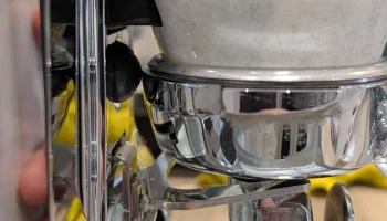 Удобная дозирующая воронка Eureka Mignon 58 мм 2