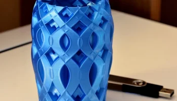 Vase 893a