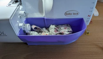 Контейнер для мусора Babylock Acclaim Cut