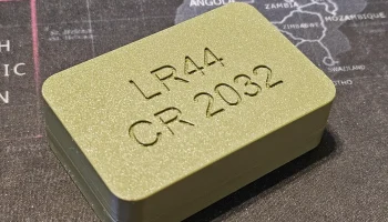 Ремикс магнитного футляра CR2032/LR44 1