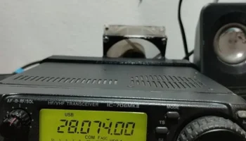 Держатель 80-мм вентилятора для Icom IC-706MKII Держатель 80-мм вентилятора для Icom IC-706MKII