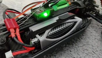 Защита аккумулятора Rlaarlo AM-X12 от выпадения 2