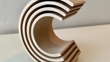 Декоративный блок, инициал "C"