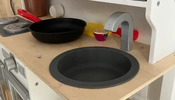 Игрушечная кухонная раковина