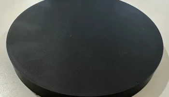 Простой круглый футляр для кольца размером 110 x 10 мм