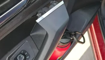 2018 VW Панель двери Ремонт