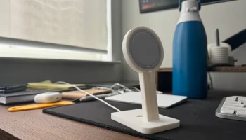 Простая и современная подставка для зарядки MagSafe......... 1