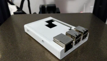 Компактный корпус/корпус для Raspberry Pi 3 B+ Компактный корпус/корпус для Raspberry Pi 3 B+