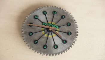 Часы с пильным полотном Festool Upcycling 2