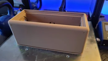 Модель Bluetooth колонки "под дерево" 3