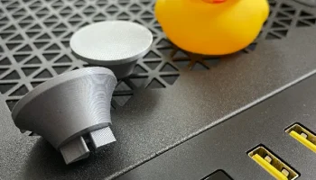 Подставка для игрушек для сетчатого чехла Corsair 1