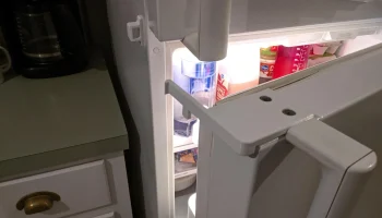 Замок на холодильник Maytag 2