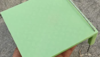 Маленькая подвесная полка из сетки для птиц с крючками 2