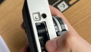 Проставка для аккумулятора Minolta Hi-Matic F 2