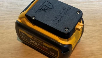 Адаптер аккумулятора Dewalt к XT60. Адаптер аккумулятора Dewalt к XT60.