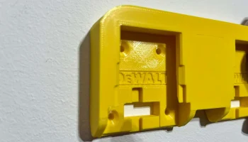 Настенный держатель для аккумулятора DeWalt 12 В.