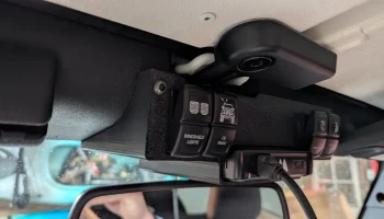Крепление для радиоприемника и переключателя Jeep Wrangl... 2