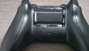 Специальный чехол для батареи для контроллера Xbox One 8