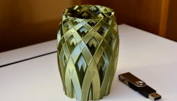 Vase 893c