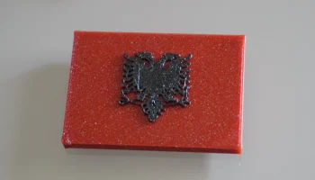 Албанский флаг 1