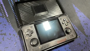 Чехол Retroid Pocket 2S с застежкой