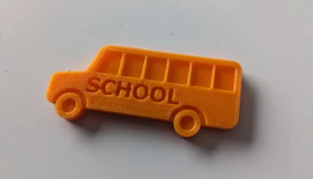 Магнит на холодильник школьного автобуса......