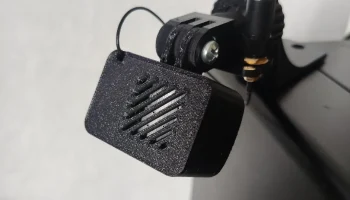 Задняя крышка ESP32 с отверстием для антенны............
