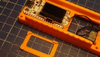 Screen spacer for TonyG's heltec v3 case 3