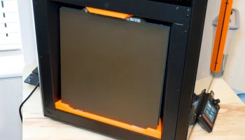 Параметрический магнитный держатель листов Prusa Core One...