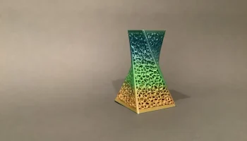 Ваза Voroni твист 1