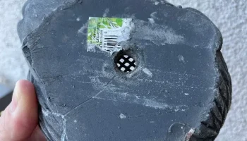 Сетка для отверстий в горшках 1